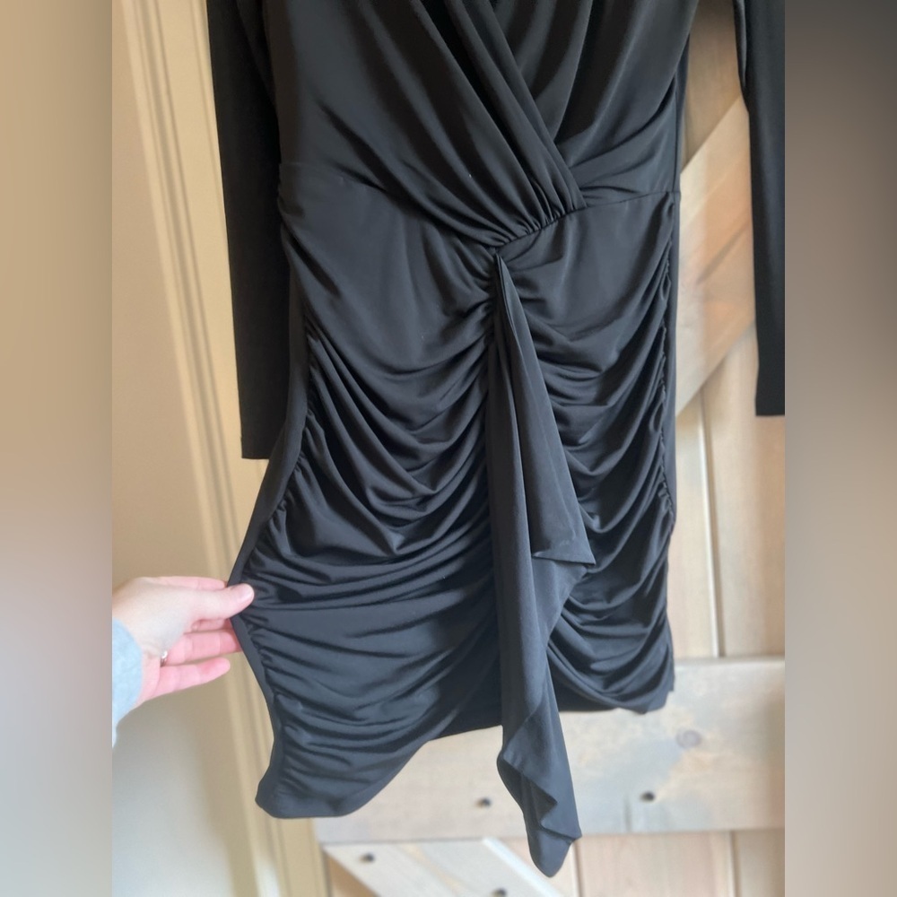 LIKE NEW Alexia Admor Mini Dress - Picture 5 of 9